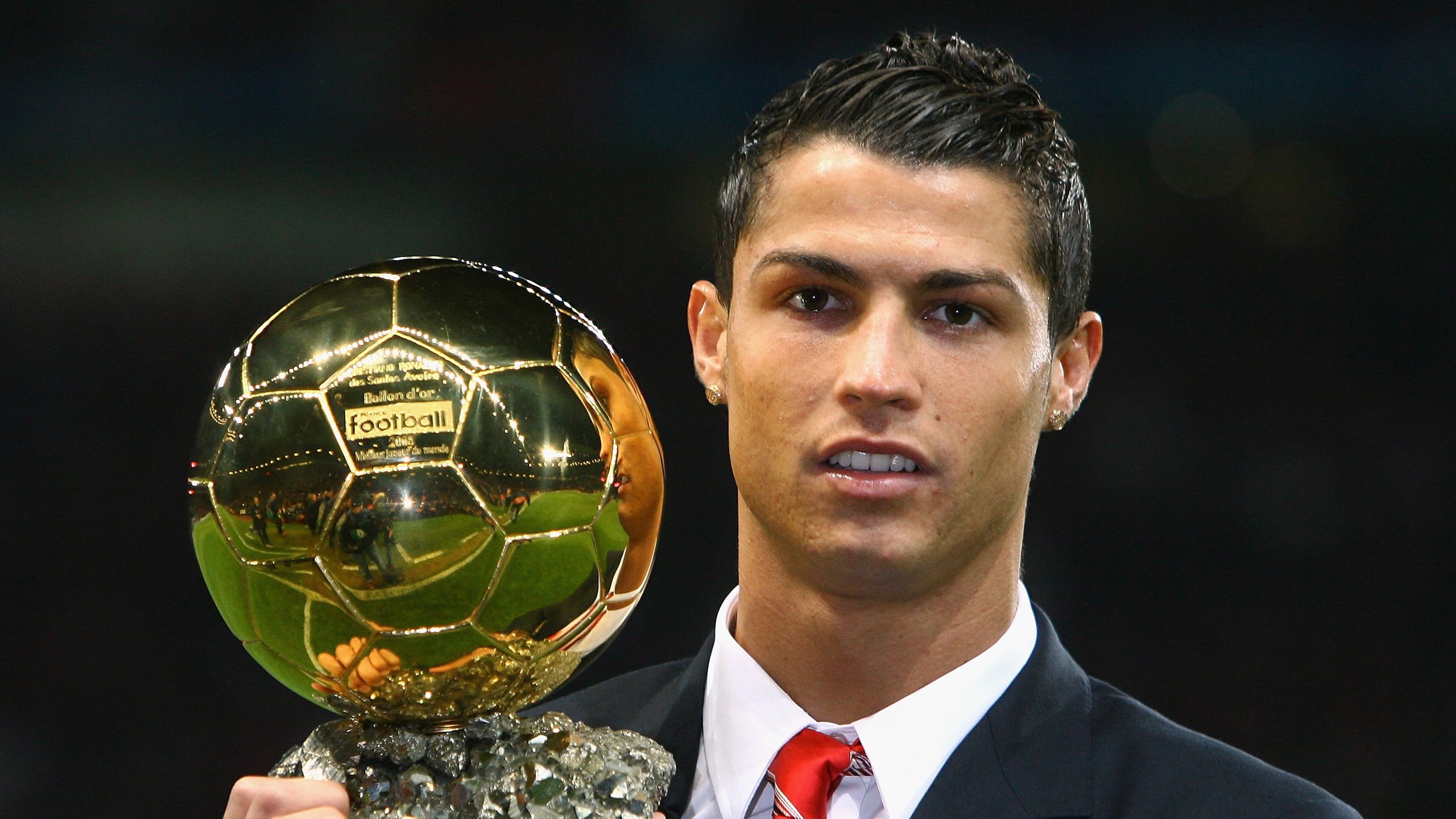 开云体育-伊拉克狂胜马里，拉什福德在2026世界杯接管比赛，当足球成为世界语  第2张